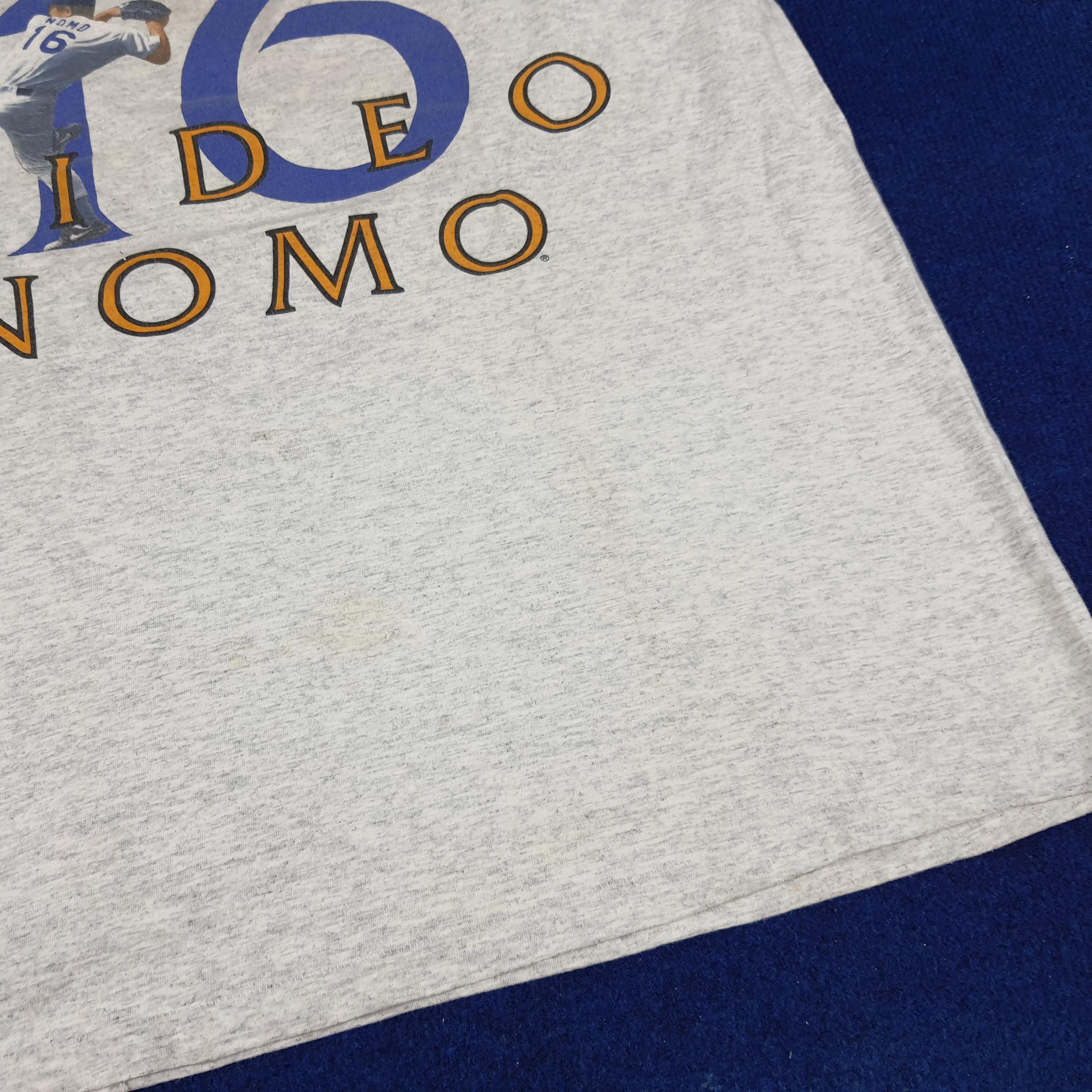 Vintage 90s MLB L.A DODGERS Hideo Nomo Legend Player T-shirt