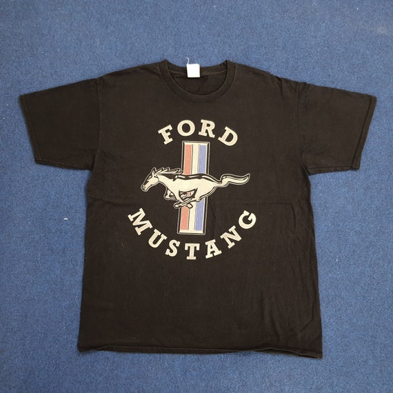 T-Shirt Licencié Ford Mustang Avec Rayures Mustang Pour Adultes