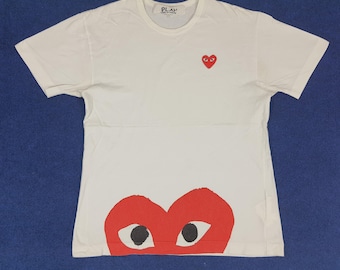 Vintage Comme Des Garcons Play Japanese Brand T-shirt