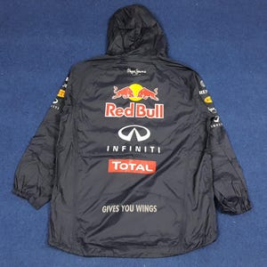 ほぼ未使用 Pepe Jeans レッドブル レーシングジャケット ロゴ 刺繍 並行輸入品] Pepe Jeans ペペ・ジーンズ Infiniti Red Bull