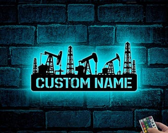 Personalisierte Ölfeld Aufhänger Metall Wand Kunst LED Licht Benutzerdefinierte Ölbohrinsel Derrickhand Namensschild Wohnkultur Derrickman Dekoration Geburtstagsgeschenk