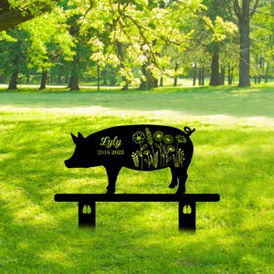 Pig Memorial Stake,Metal Stake Personalized,Pig Loss,Sympathy Sign,Pet Grave Markers,Remembrance Stake,Pig Pet Sign,Outdoor Pig Garden Decor