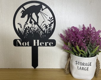 Not Here Dog Funny Metal Sign, No Dog Pooping Please Be Respectful Aluminum Yard Sign, Pet Housewarming Metal Art Wall Art,Funny Garden Yard