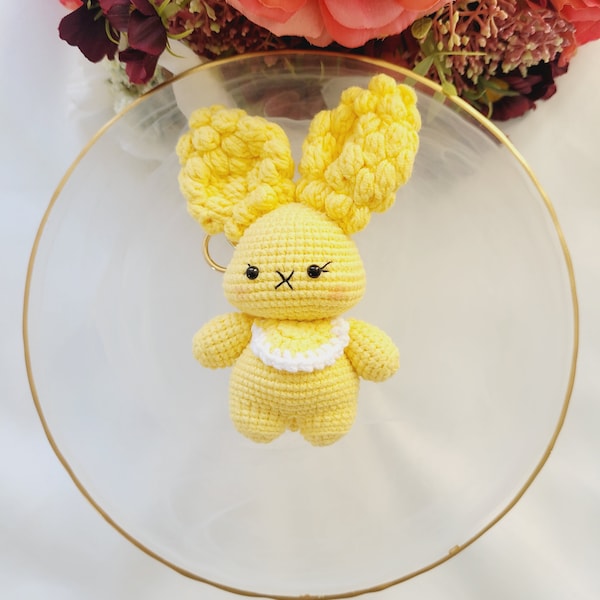 Lapin jaune au crochet, porte-clés au crochet, breloque de sac lapin, porte-clés Amigurumi, porte-clés, porte-clés, porte-clés faits main, cadeau pour fille