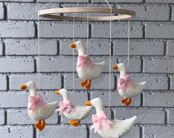Goose bow baby crib mobile, Farmhouse nursery decor, Neutral baby shower gift, Duck nursery decor, Goose felt mobile