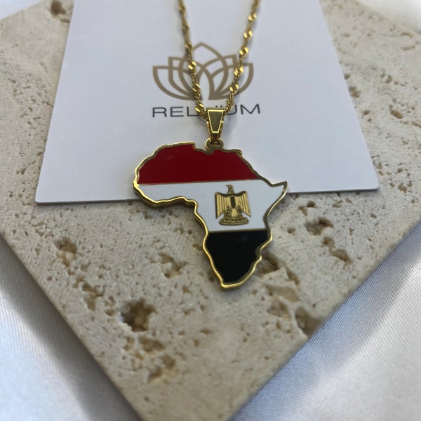 Collier à pendentif contour de carte de l'Afrique • Collier à breloques drapeau égyptien • Bijoux de la culture africaine • Plaqué or 18 carats • Cadeau pour son anniversaire