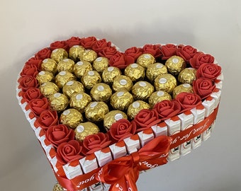 Bouquet ferrero au chocolat et roses éternelles, coeur ferrero rocher, bouquet de fleurs en chocolat, cadeaux chocolat avec fleurs, félicitations