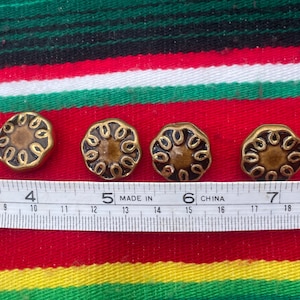 4 vintage ceramic button