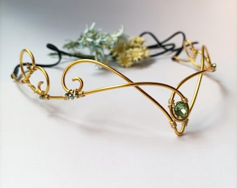 Elven golden tiara. Elven bridal headpiece. Medieval tiara. Elven diadem. Gold and green diadem. Golden wedding tiara. Wire elven crown.