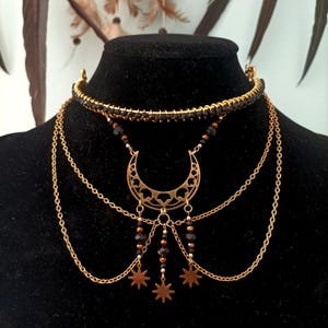 Gold moon necklace with fairy-style stars. Crescent choker. Celestial necklace. Gold layered necklace. Celestial jewelry.