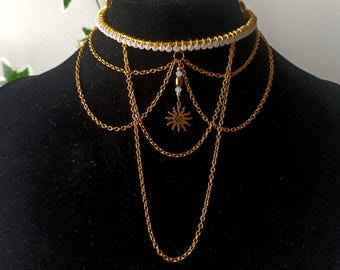 Gold sun necklace with crystals. Fairy choker. Gold grunge necklace. Costume jewelry. Aesthetic necklace. Layered gold necklace