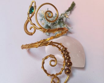 Personalisiertes Golddraht-Wickelarmband. Verstellbares Manschettenarmband. Verstellbares Drahtarmband. Goldenes Elfenarmband.