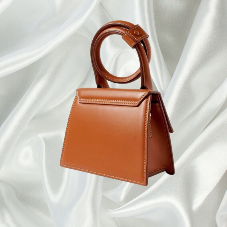 Mini sac Le Chiquito Noeud inspiré de JACQUEMUS Petit sac à bandoulière artisanal Accessoire de mode chic image 10