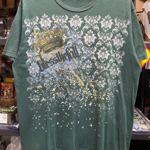 Vintage Y2K grunge style Crown & Flowers Graphic Print Men&#39;s T-Shirt , Grunge , Y2K Wing t shirt