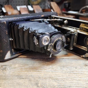 Appareil photo pliant Kodak Autographic 1A vintage, équipement photographique ancien, objectif, photos, 0425-011