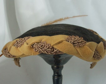 Rare Fine! Vintage Marigold Yellow and Black Tilt/Toy Hat 1930-1940's