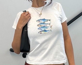 Sardine Baby Tee Women Tinned Fish Crop Top European Summer Aesthetic Sardinia T Shirt Fish Summer 90s Graphic Tee Kitschy Cute T-Shirt