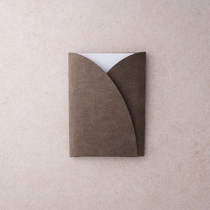Cartera de tarjetas a base de plantas