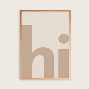 Lámina artística tipográfica beige con la palabra «Hola», decoración escandinava moderna