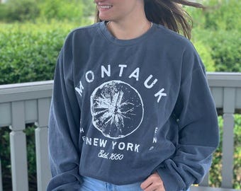 Montauk The End Sweatshirt, Long Island Vacation Pullover, The End Montauk Est, Nautical Theme Gifts, New England Shirt, Visit NY,  New York