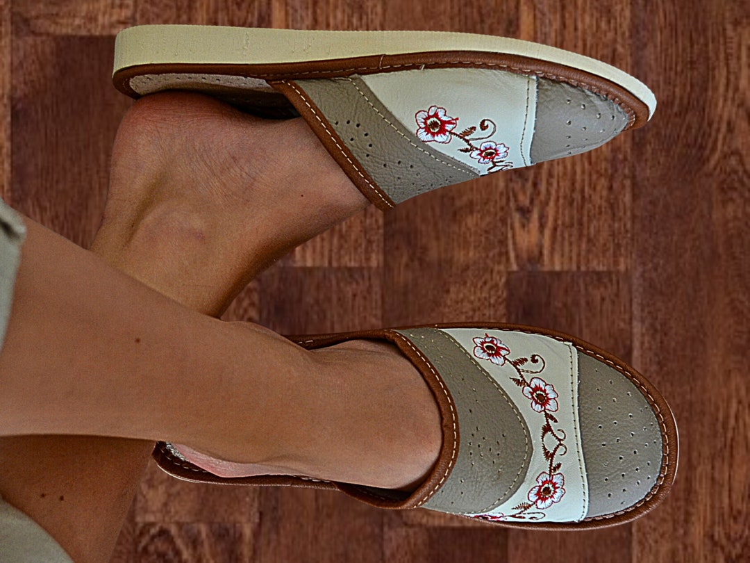 Leather House Slippers for Women Soft Slip-on Mules Cozy Flat Heel ...