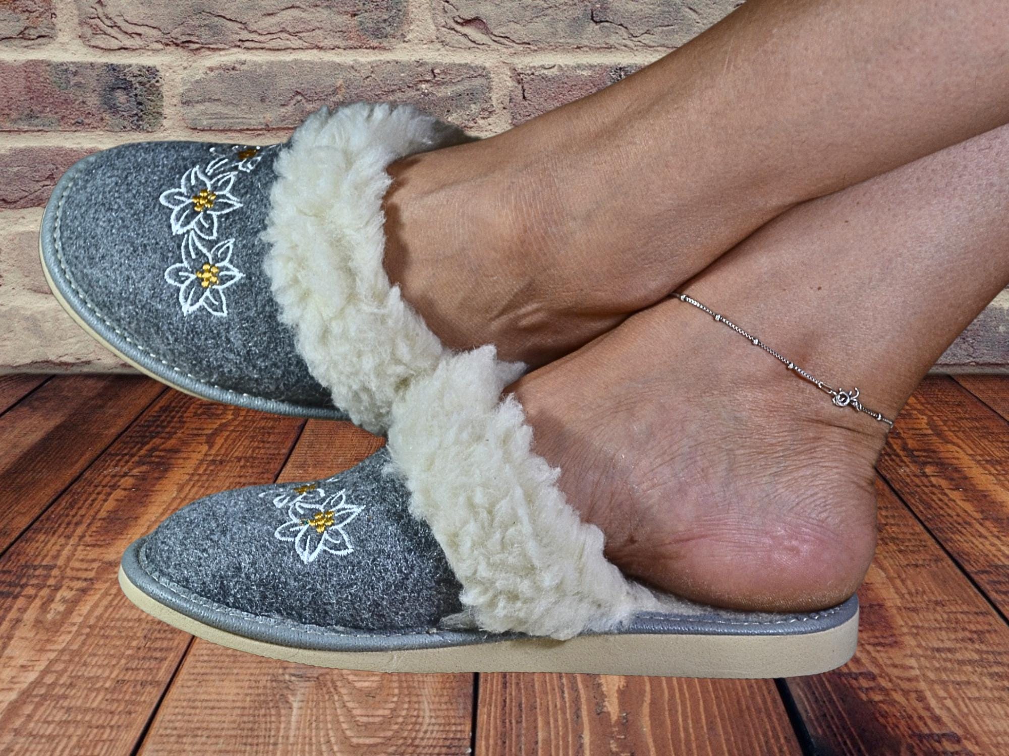 Floral Felted Wool Slippers: Handmade Warm Winter Mule Shoes