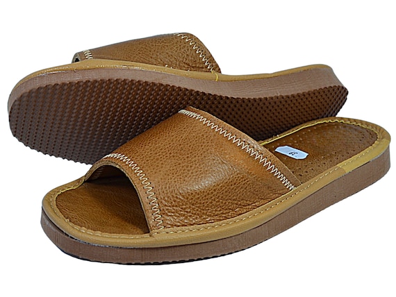 【2plan】Lobby Slider Leather Slippers DHgate.com:Summer Leather Slides, Luxury Casual Slippers for