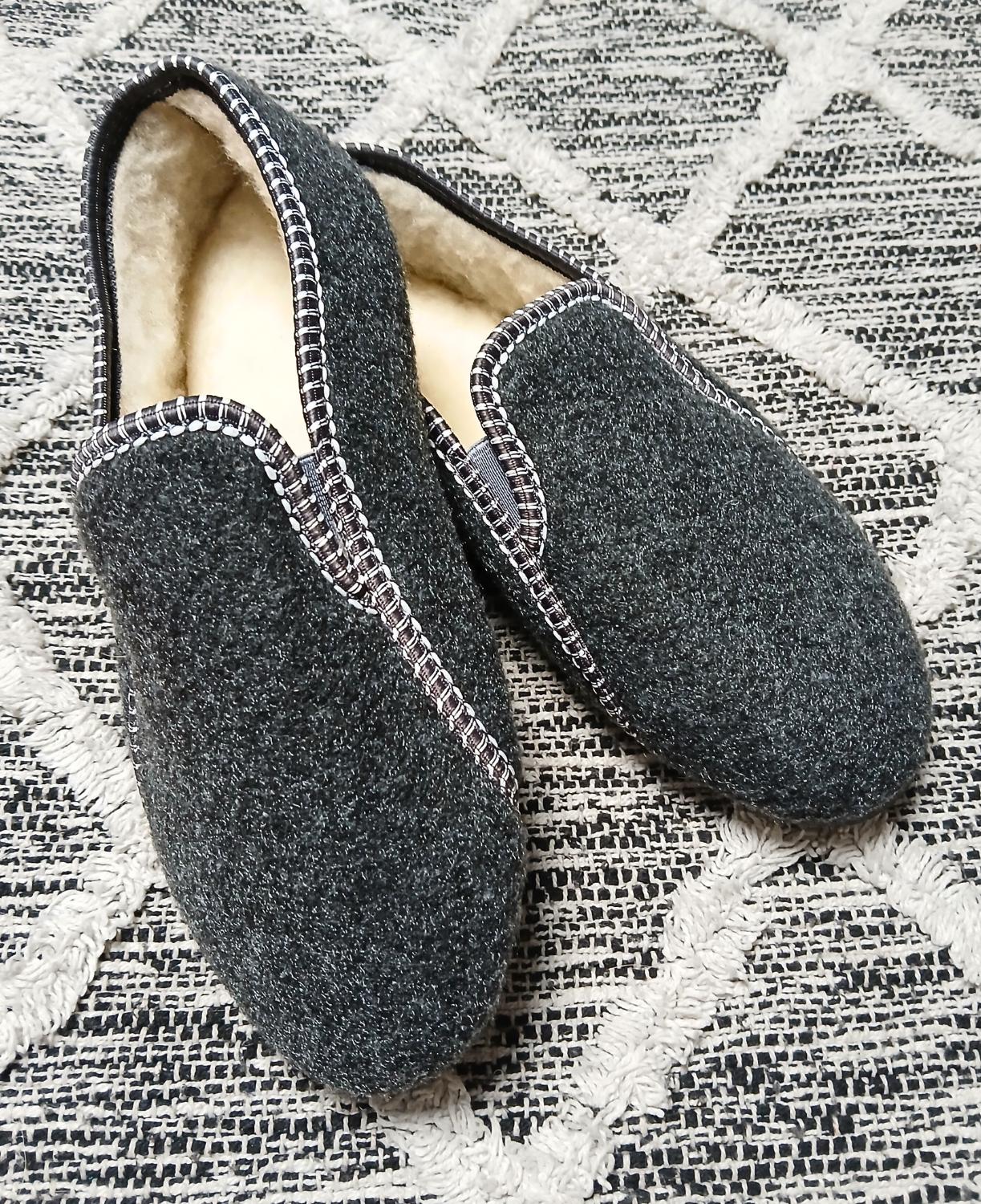 Luxury mens slippers Canada
