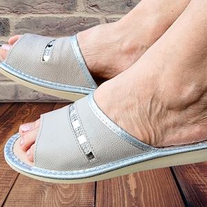Women Barefoot Slide Sandals, Handmade House Slippers, Earthing Sandals, Soft Sheepskin Flat Flip-Flops, Minimalist Shoes.