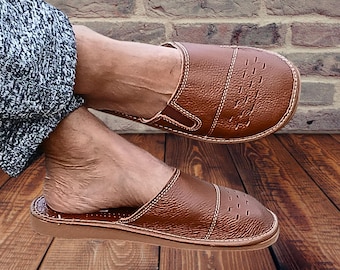 Pantuflas de verano para hombre, de piel de oveja, estilo mules descalzos, hechas a mano.