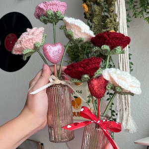 Mother’s Day Gift, Valentine&#39;s Day Crochet Roses, Anniversary Gift, Gift for Wife, Crochet Roses,  Floral Bouquet, Crochet Bouquet