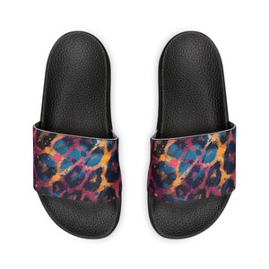 Leopard Print Slides Women's PU Slide Sandals Ladies Fun Colorful Leopard Trippy Shoes Sandals Graffiti Edge Cool Sporty Gift for Her Custom