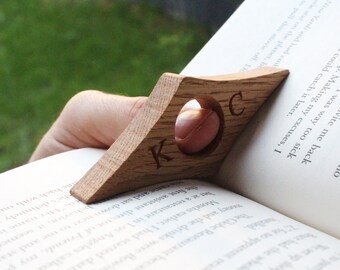 Personalized Oak Page Spreader