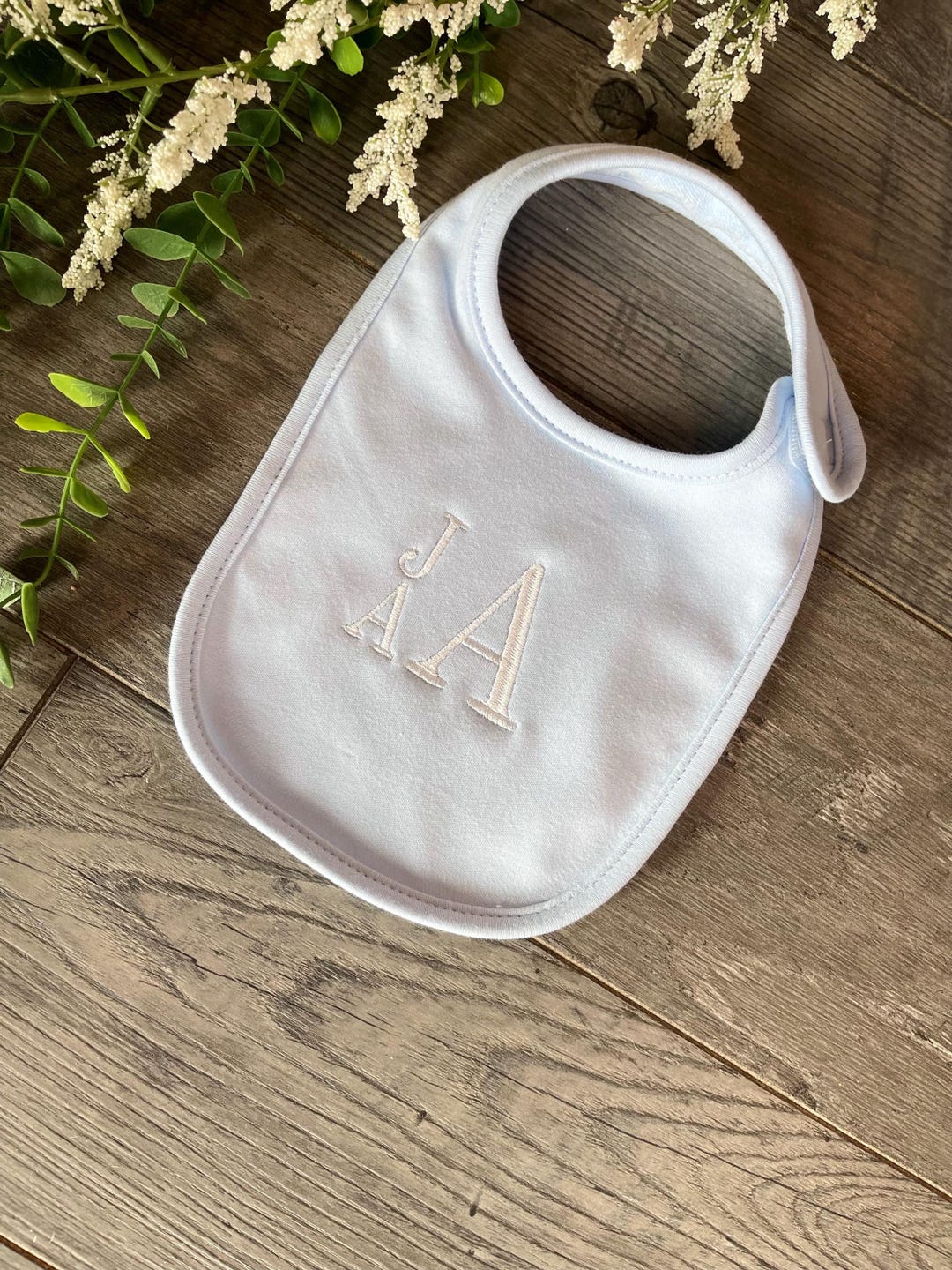 Personalized Baby Bib With Monogram – Custom Embroidered Bib - Etsy