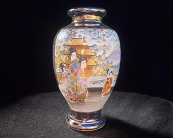 Vintage Satsuma Vase – Cobalt Blue & Gold Family Scene – Made in Japan