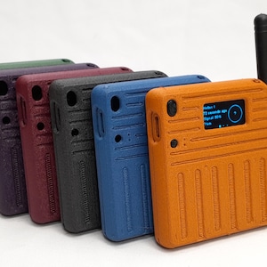 Slim Pro Carbon Fiber PETG Heltec LoRa V3 Meshtastic Case - Externa SMA Antenna
