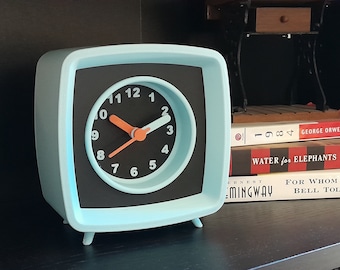 Vintage Linden Travel Alarm Clock: Lighted Dial, Leatherette Case