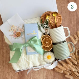 Easter gift box, cozy Easter gift, Easter basket, Easter gift for mom, hygge Easter gift, spring gift box, holiday gift basket, Easter care package, Easter surprise box, warm Easter gifts, relaxation Easter box, Easter self-care kit, Easter-themed gift, pastel Easter gifts, spa Easter box, tea and treats gift, Easter wellness set, handmade Easter gifts, thoughtful Easter present, festive Easter bundle