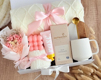 Cozy Gift Box for Sister - Best Sister Ever Gift Box - Cozy Hygge Gift Box for Sister - Birthday Gift Basket for Sister