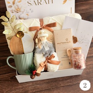 Cozy Gift Box for Her: Blanket, Mug, Flowers & More Gift Box 2