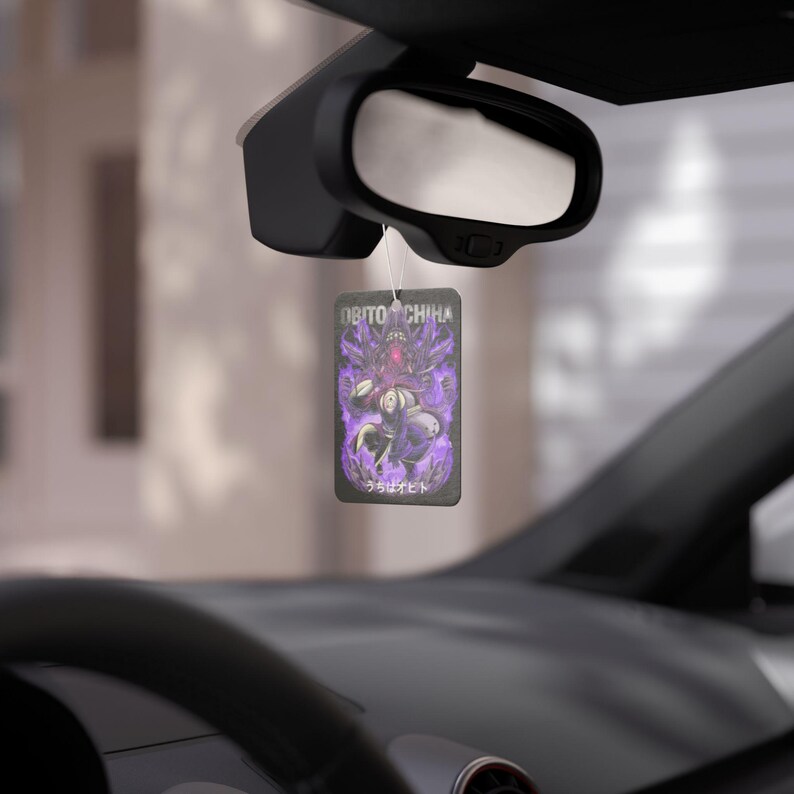 Ambientador de coche de anime con aroma a hielo negro, decoración de coche de anime, etiqueta para espejo retrovisor Otaku, accesorio kawaii para coche, regalo perfecto para amantes del anime. imagen 4