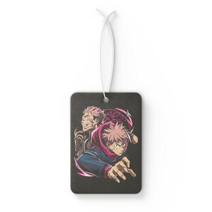 Anime Bil Luftfräschare Black Ice Doft Anime Bildekor Otaku Backspegeletikett Kawaii Biltillbehör Perfekt Present för Animeälskare bild 2
