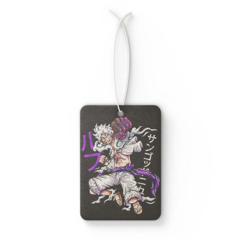 Deodorante per auto Anime Black Ice Scent Anime Auto Decor Otaku Specchietto retrovisore Accessorio per auto Kawaii Regalo perfetto per gli amanti degli anime immagine 2