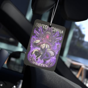 Ambientador de coche de anime con aroma a hielo negro, decoración de coche de anime, etiqueta para espejo retrovisor Otaku, accesorio kawaii para coche, regalo perfecto para amantes del anime. imagen 1