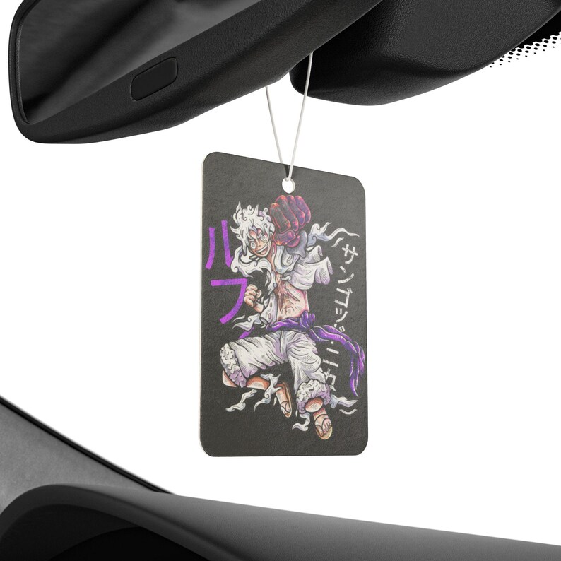 Deodorante per auto Anime Black Ice Scent Anime Auto Decor Otaku Specchietto retrovisore Accessorio per auto Kawaii Regalo perfetto per gli amanti degli anime immagine 3