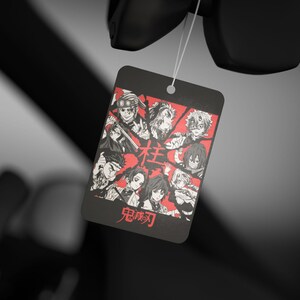 Ambientador de coche de anime con aroma a hielo negro, decoración de coche de anime, etiqueta para espejo retrovisor Otaku, accesorio kawaii para coche, regalo perfecto para amantes del anime. imagen 5