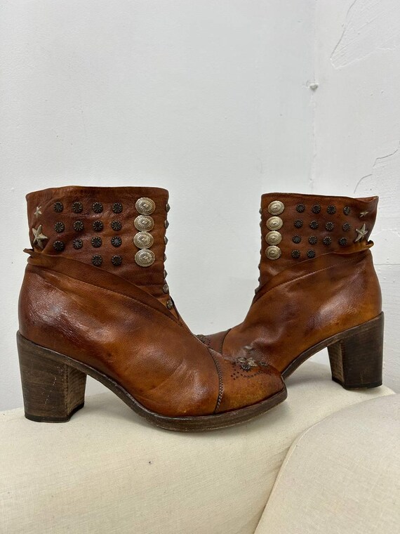 Brown Cowgirl Western Vintage Women Boots, Boho Heeled Leather