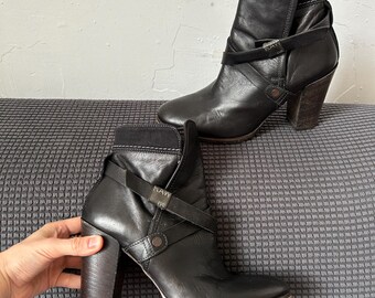 Platform renaissance gogo boots, G-ster raw cuban heel steel toe work boots, western mexican cowboy boots, y2k boho chic  festival boots