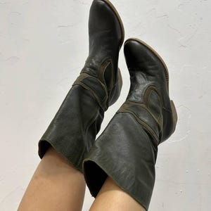 Vintage cowgirl western knee high women boots, tall leather green boots shoes, US 6.5 EU 37 UK 4 hippie platform boots