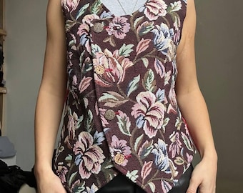 Boho bohemian vest for women, sleeveless floral 90s vest, quilted victorian vintage vest, hippie waistcoat size M
